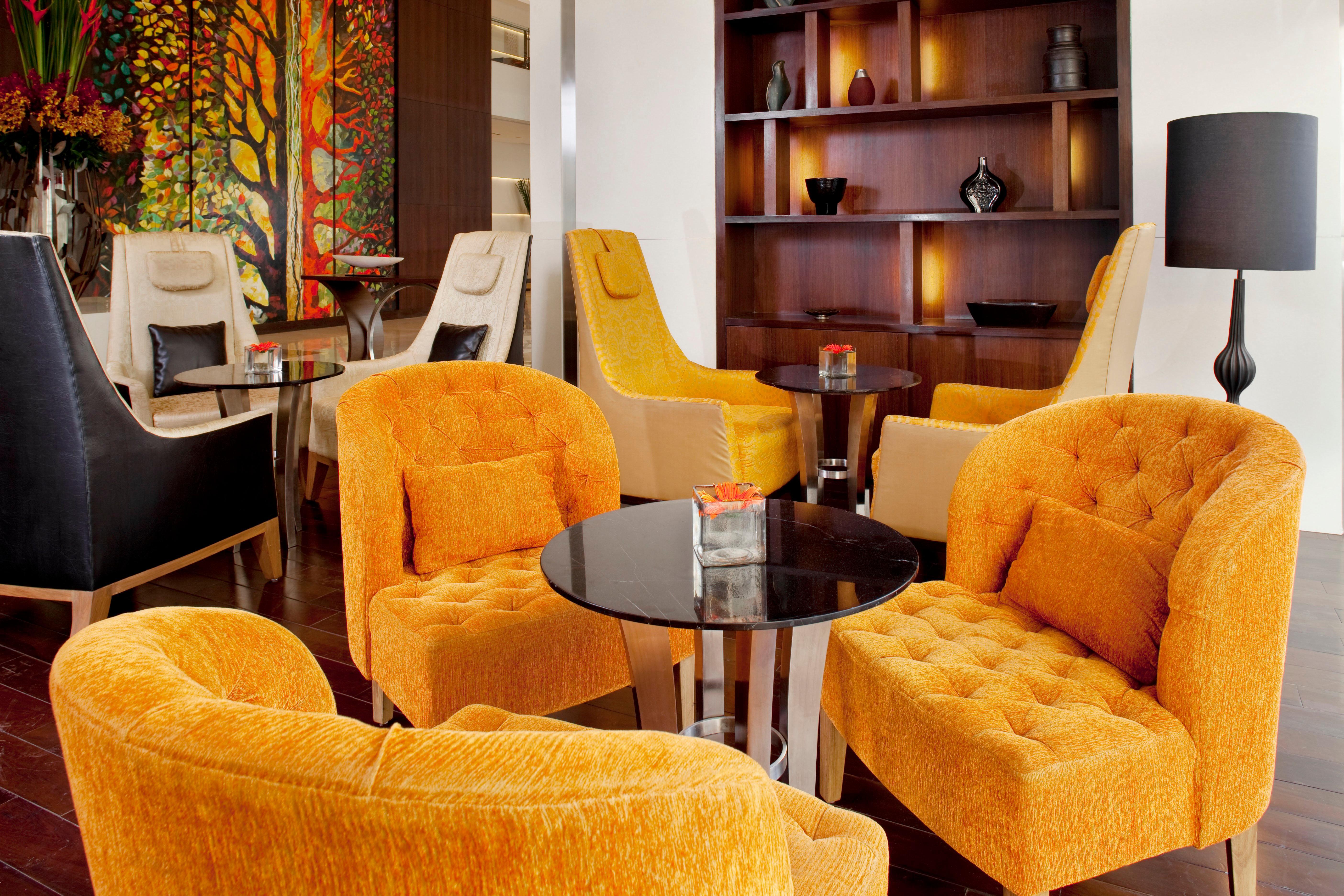 ฮอลิเดย์ อินน์ สนามบินนานาชาติมุมไบ ภายนอก รูปภาพ The lounge at the airport