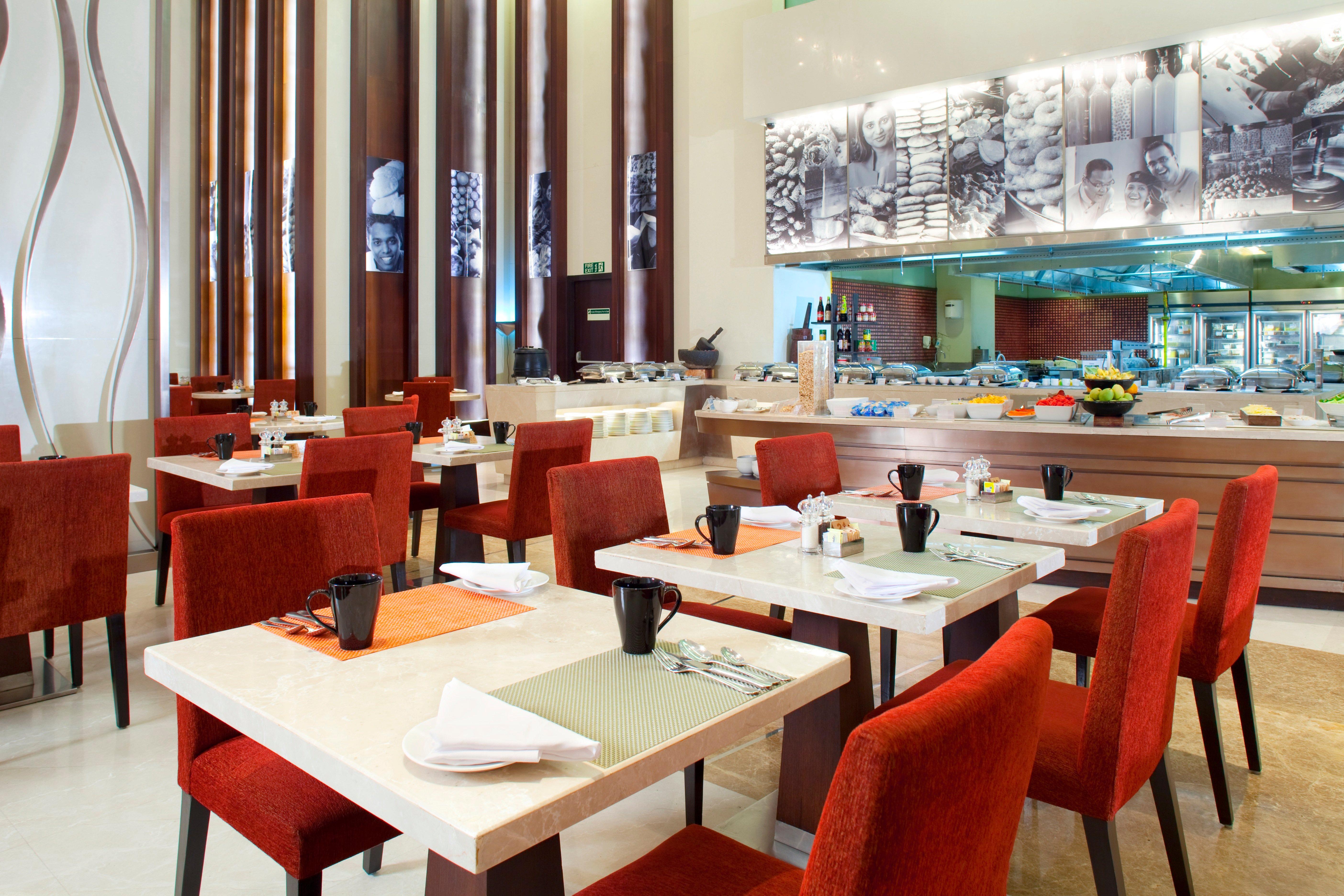 ฮอลิเดย์ อินน์ สนามบินนานาชาติมุมไบ ภายนอก รูปภาพ The restaurant